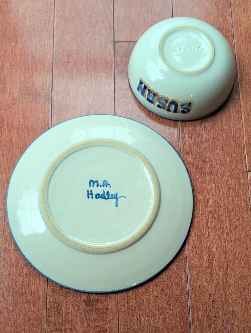 M. A. Hadley hand-painted ceramic plate and bowl set - "Susan" - Picture 2 of 8
